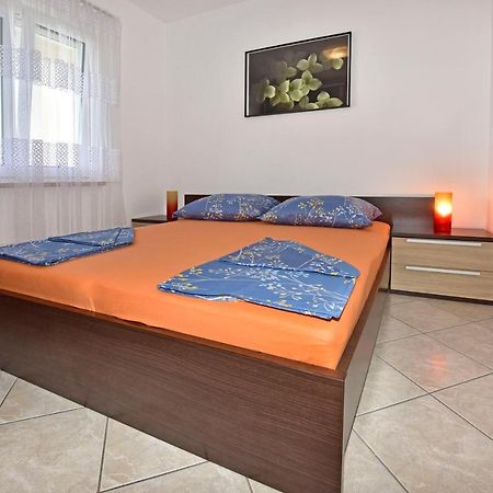 Apartments Elin Sofia Πόρετς Εξωτερικό φωτογραφία