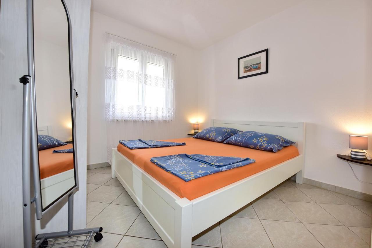 Apartments Elin Sofia Πόρετς Εξωτερικό φωτογραφία