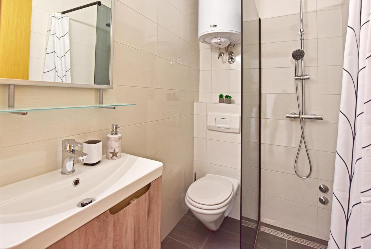 Apartments Elin Sofia Πόρετς Εξωτερικό φωτογραφία