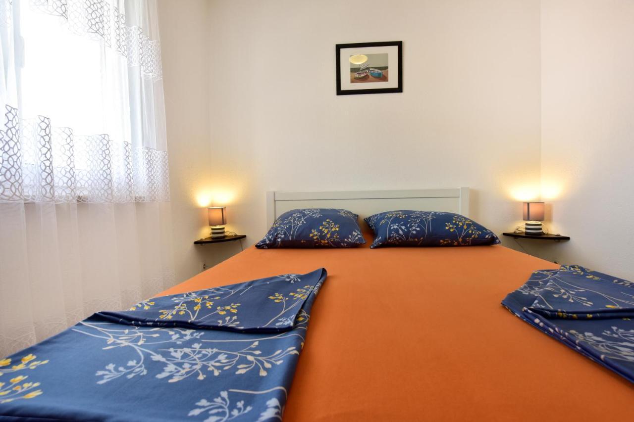 Apartments Elin Sofia Πόρετς Εξωτερικό φωτογραφία