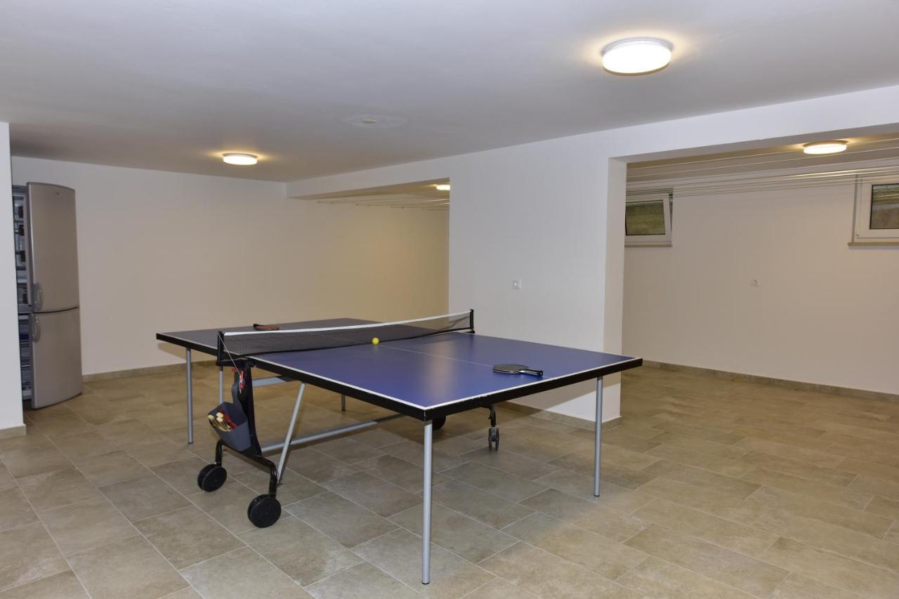 Apartments Elin Sofia Πόρετς Εξωτερικό φωτογραφία