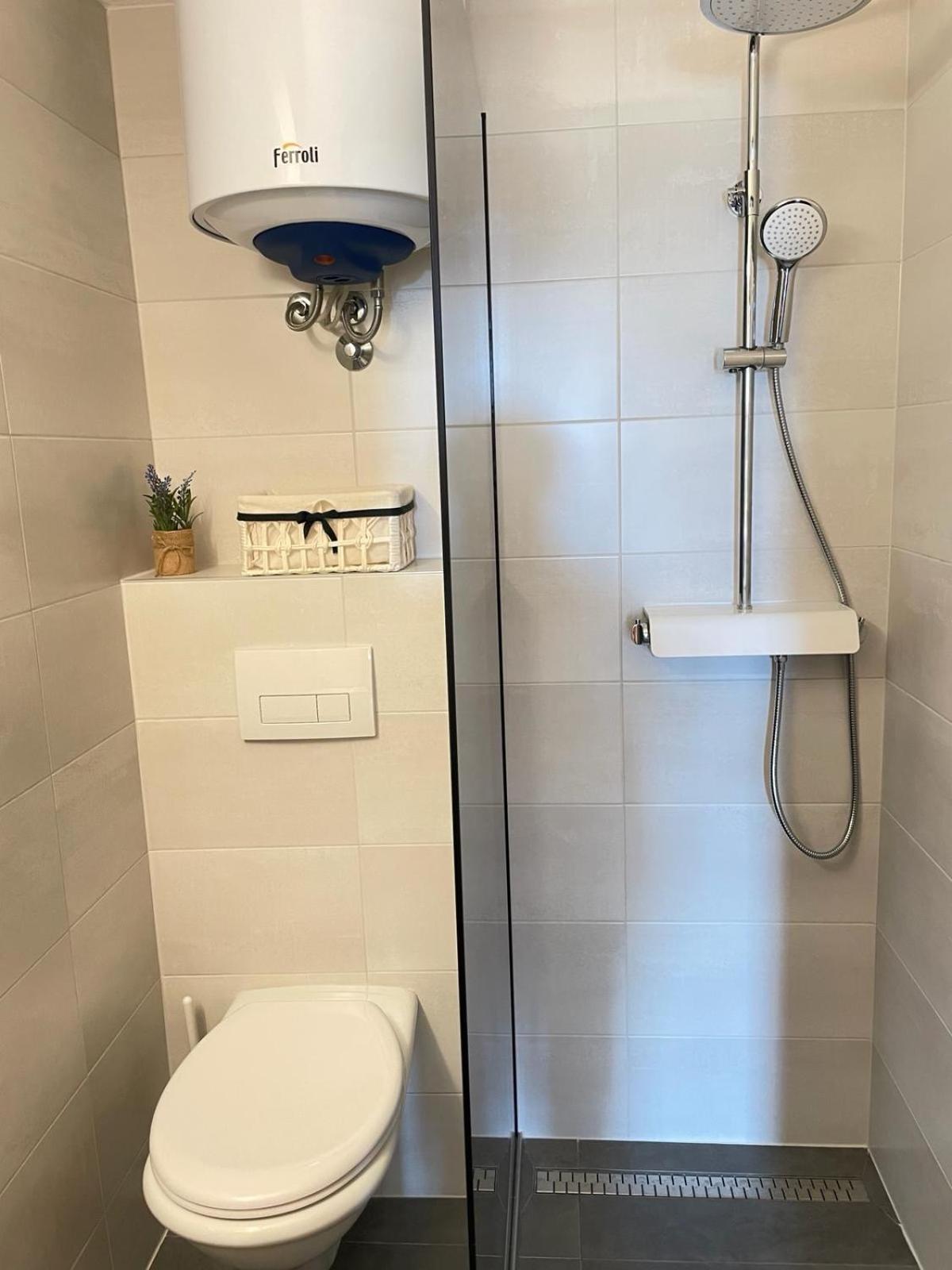 Apartments Elin Sofia Πόρετς Εξωτερικό φωτογραφία