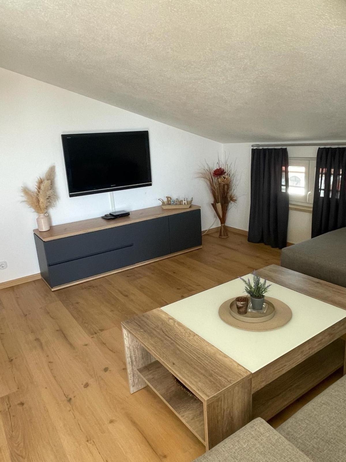 Apartments Elin Sofia Πόρετς Εξωτερικό φωτογραφία